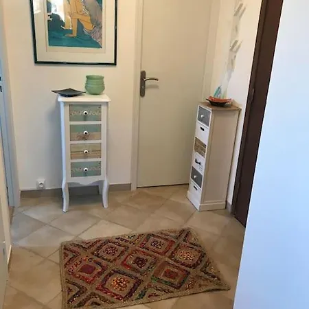 아파트 Tres Bel Climatise Terrasse Et Vue 방돌